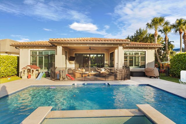 9387 Grand Prix Lane, Boynton Beach, FL 33472