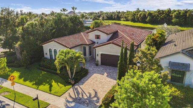 9387 Grand Prix Lane, Boynton Beach, FL 33472