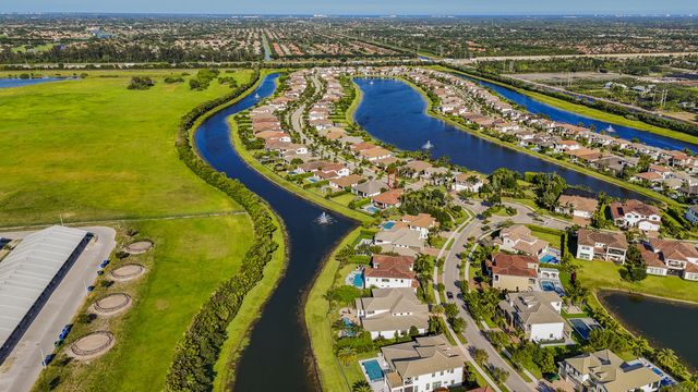 9387 Grand Prix Lane, Boynton Beach, FL 33472