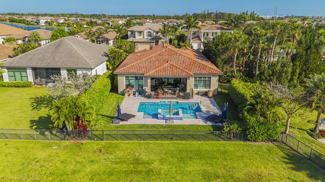 9387 Grand Prix Lane, Boynton Beach, FL 33472