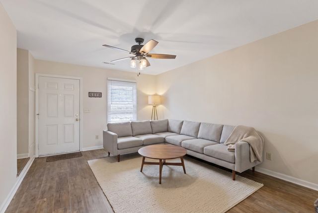 100 Ye Olde Kings Hwy Apt F, North Myrtle Beach, SC 29582