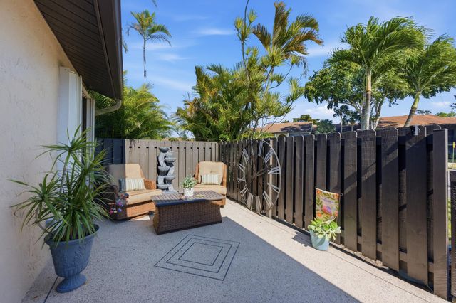 705 Sunny Pine Way H, Greenacres, FL 33415