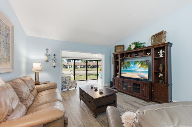 705 Sunny Pine Way H, Greenacres, FL 33415