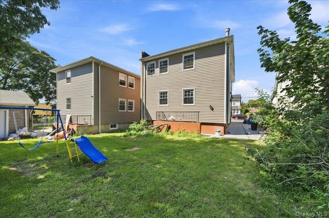 18922 117th Road, Saint Albans, NY 11412