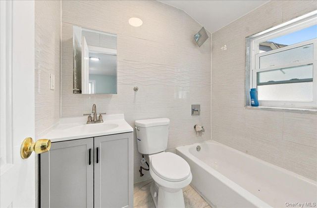 18922 117th Road, Saint Albans, NY 11412