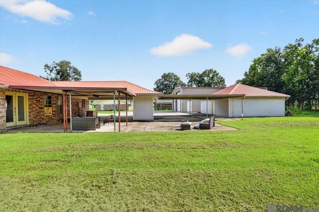 12140 Oakline Acres, St Amant, LA 70774
