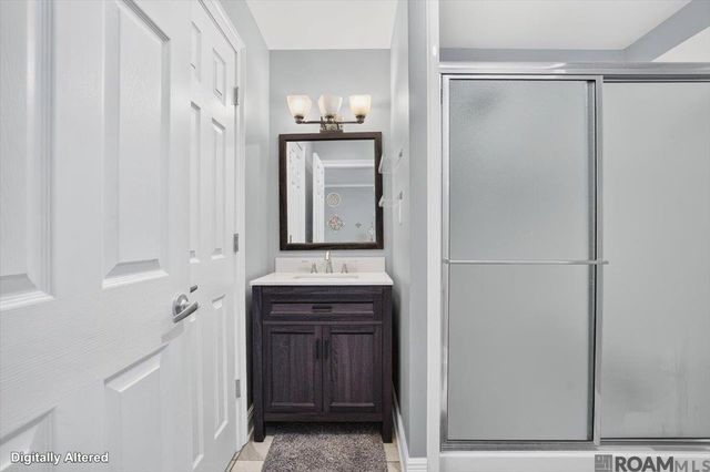 12140 Oakline Acres, St Amant, LA 70774