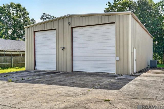 12140 Oakline Acres, St Amant, LA 70774