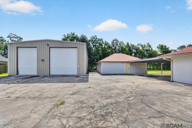12140 Oakline Acres, St Amant, LA 70774