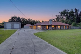 12140 Oakline Acres, St Amant, LA 70774