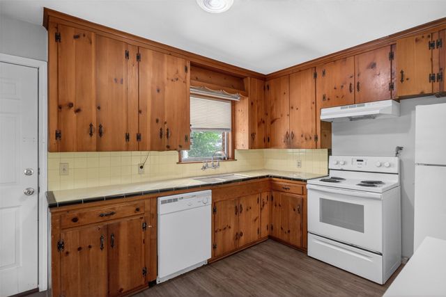 5825 Fairfield Avenue, Shreveport, LA 71106