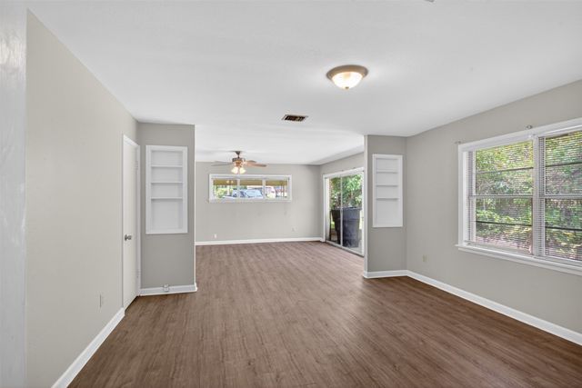 5825 Fairfield Avenue, Shreveport, LA 71106