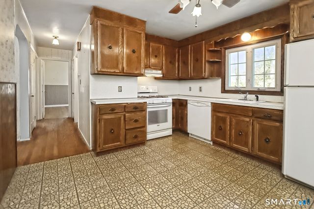 73 Honor Road, West Haven, CT 06516