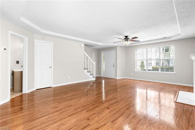 712 Sail Fish QUAY, Chesapeake, VA 23322