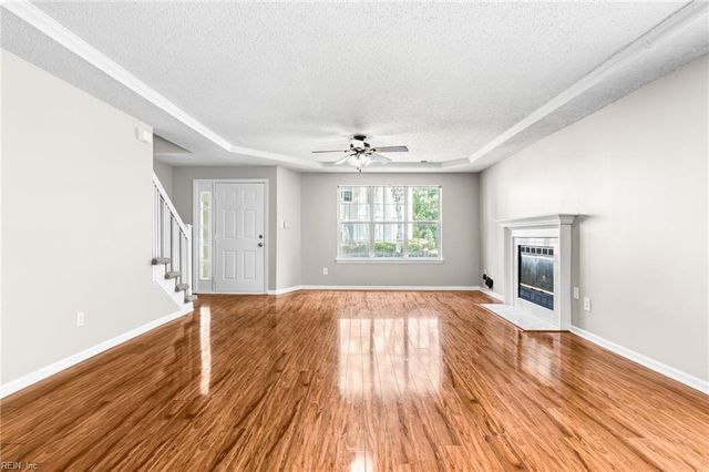 712 Sail Fish QUAY, Chesapeake, VA 23322