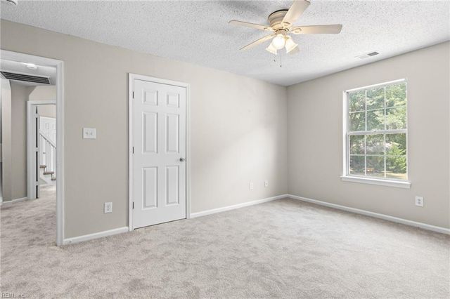 712 Sail Fish QUAY, Chesapeake, VA 23322