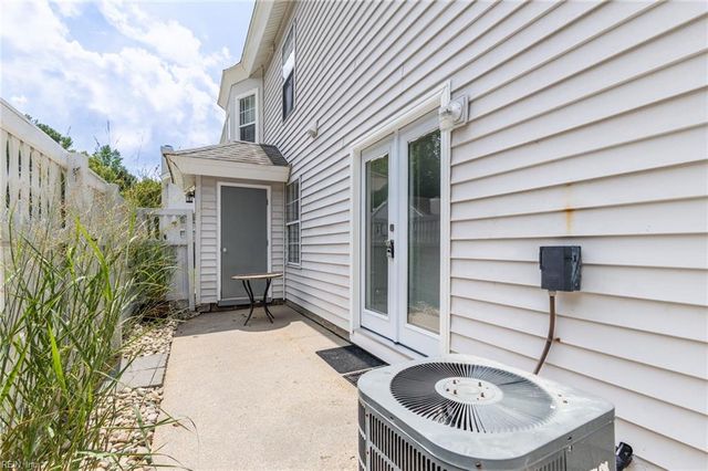 712 Sail Fish QUAY, Chesapeake, VA 23322