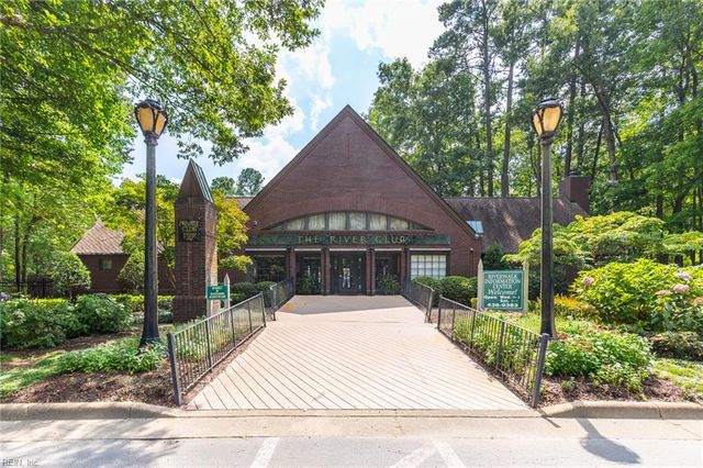 712 Sail Fish QUAY, Chesapeake, VA 23322