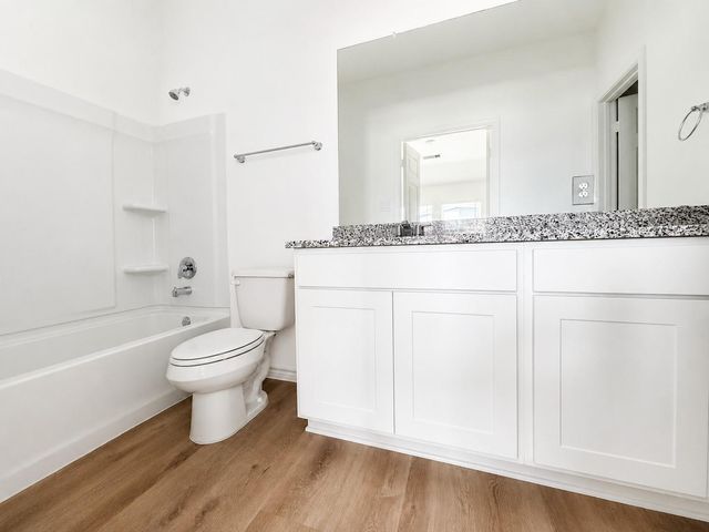 504 Oak Chase Avenue, Dayton, TX 77535