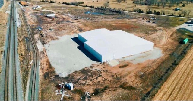 20040 Lark Road, Goodman, MO 64843