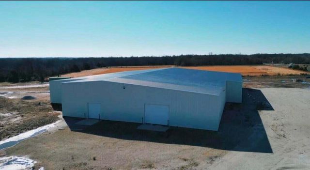 20040 Lark Road, Goodman, MO 64843