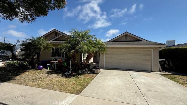 5662 Littler Dr A, Huntington Beach, CA 92649