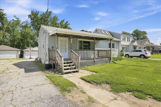 1112 E 39th Place, Griffith, IN 46319