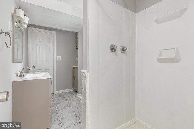 6630 S KINGS HWY, Alexandria, VA 22306