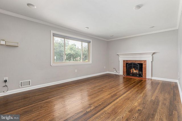 6630 S KINGS HWY, Alexandria, VA 22306
