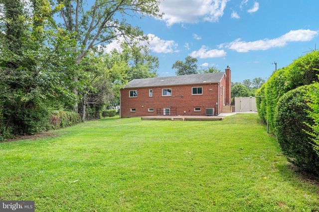6630 S KINGS HWY, Alexandria, VA 22306