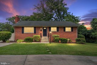 6630 S KINGS HWY, Alexandria, VA 22306
