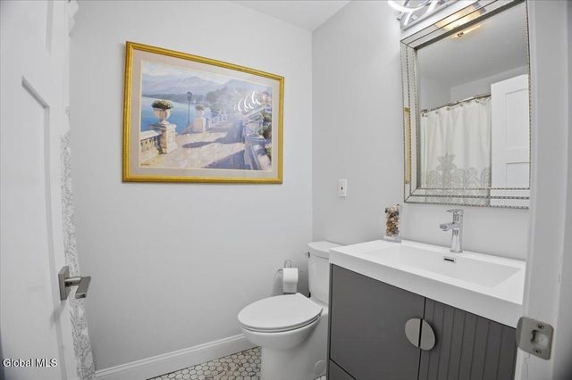 39 Oak Tree Circle, Queensbury, NY 12804