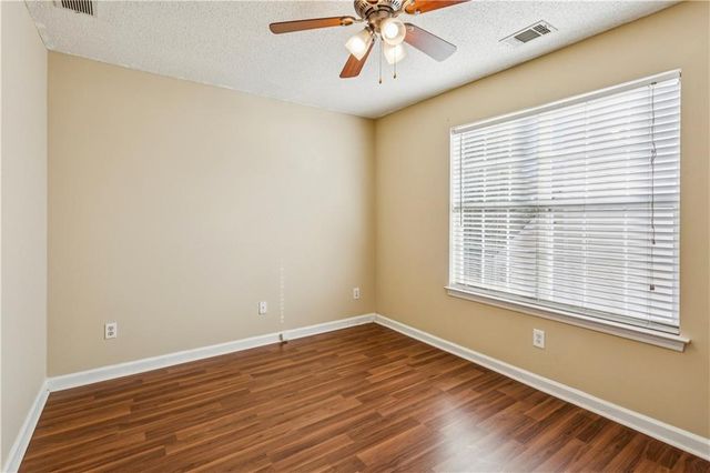 3025 Vineyard SE Way, Smyrna, GA 30082