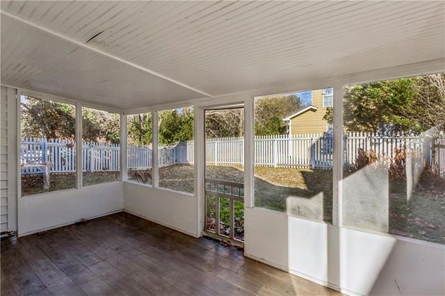 3025 Vineyard SE Way, Smyrna, GA 30082