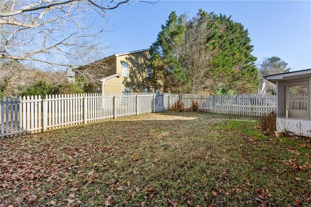 3025 Vineyard SE Way, Smyrna, GA 30082