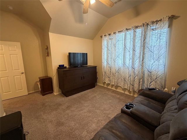 1405 Continental Way, Mustang, OK 73064