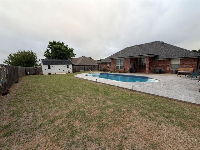 1405 Continental Way, Mustang, OK 73064