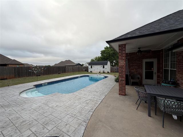 1405 Continental Way, Mustang, OK 73064