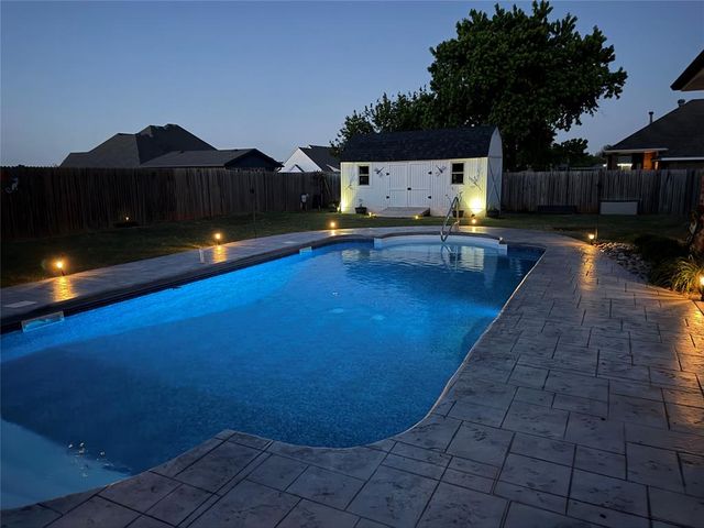 1405 Continental Way, Mustang, OK 73064