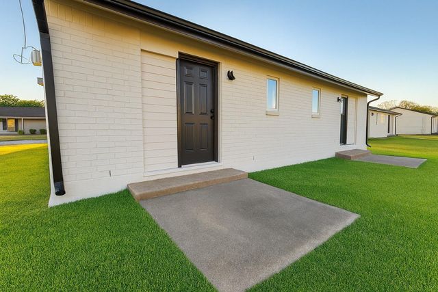 1215 Kingston Drive A, Wharton, TX 77488