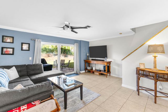 9936 Kamena Circle, Boynton Beach, FL 33436