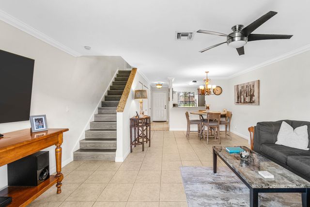 9936 Kamena Circle, Boynton Beach, FL 33436