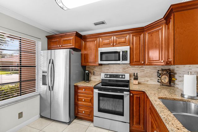 9936 Kamena Circle, Boynton Beach, FL 33436