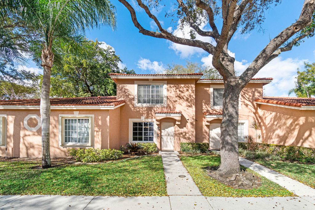 9936 Kamena Circle, Boynton Beach, FL 33436