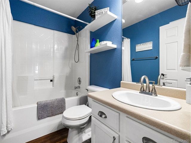 734 E Marigold Dr, Pueblo, CO 81007