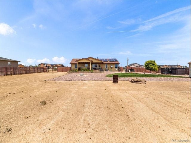 734 E Marigold Dr, Pueblo, CO 81007