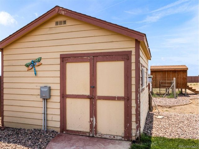 734 E Marigold Dr, Pueblo, CO 81007