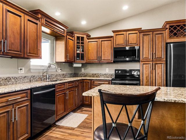 734 E Marigold Dr, Pueblo, CO 81007