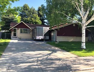 2218 Brookcliff Drive, Idaho Falls, ID 83402