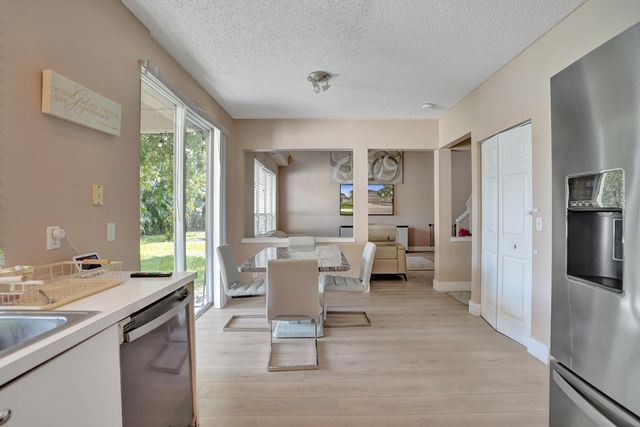 5884 N Plum Bay Parkway, Tamarac, FL 33321